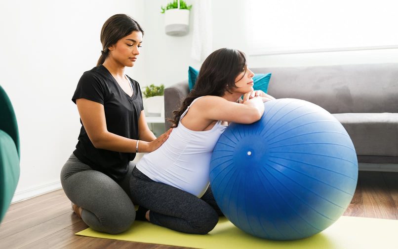femme enceinte avec une doula